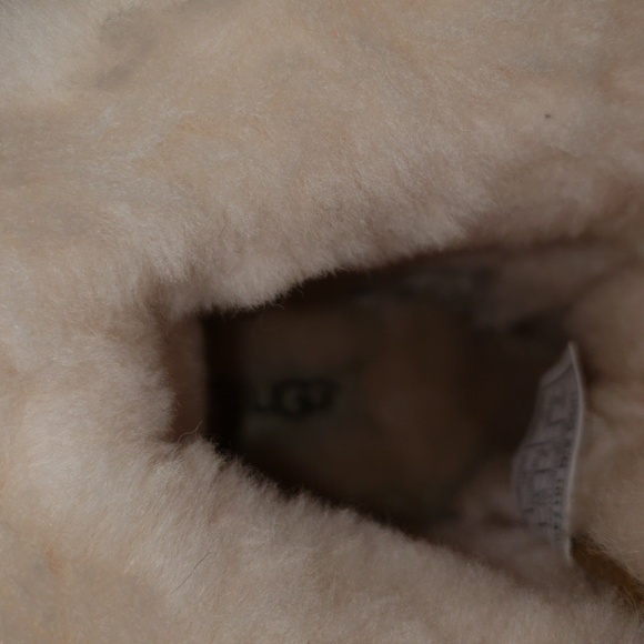 Women Ugg Adirondack Boot III 100% Authentic New - Picture 6 of 6